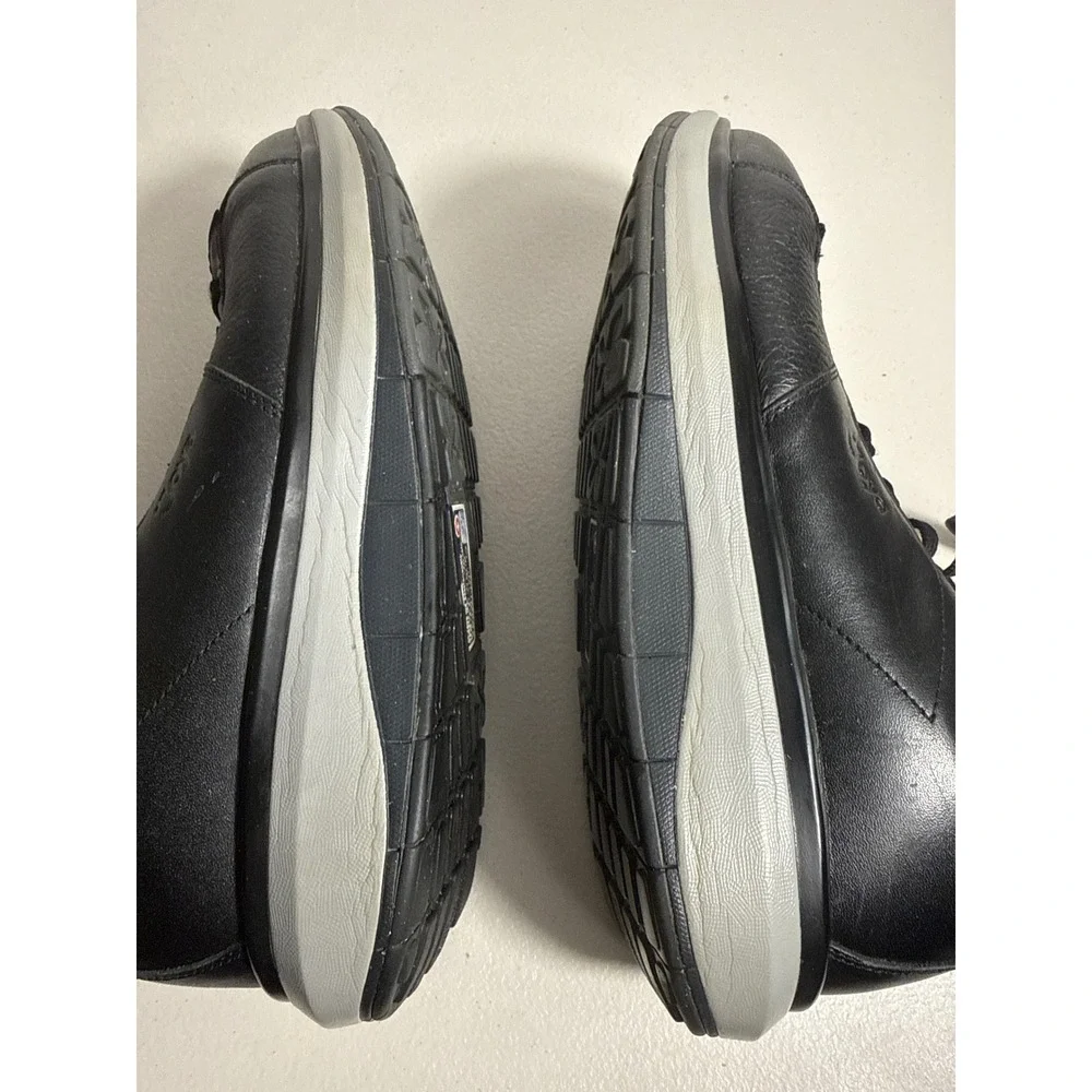 Joya Wave SwissTechnology Black Leather Slip Resistant Orthopedic Sneakers 7.5